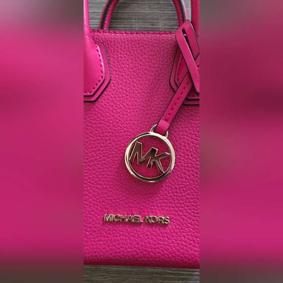 Michael Kors Mercer Pebbled Leather Crossbody Bag - Picture 6 of 10